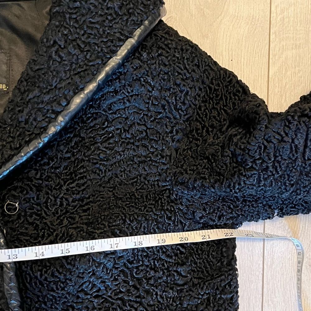 Vintage 1960s Hudson Bay black Persian lamb wool coat leather accents - Picture 15 of 16